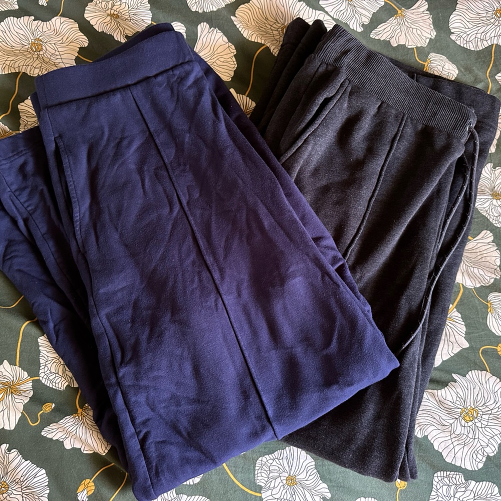 2️⃣ Loft Lou & Grey Signaturesoft Pintuck and Fluffy Fleece Wide Leg Pants